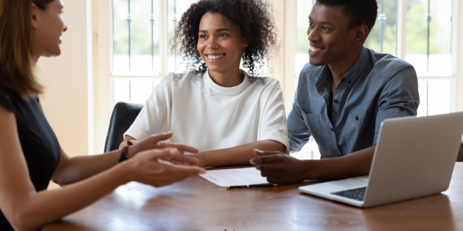 Honorarios del agente inmobiliario: ¿quién paga?